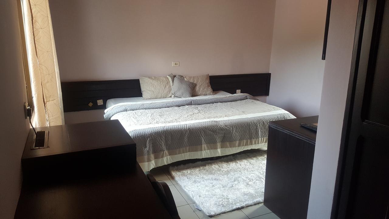 First Choice Hotel Acra Exterior foto